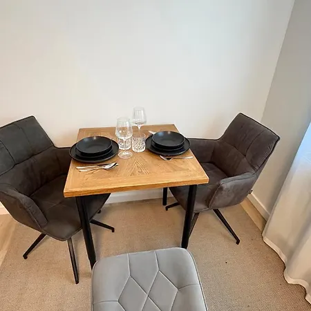 Homerentals - Reja - 5os, Spokoj, Widok Na Park アパート *